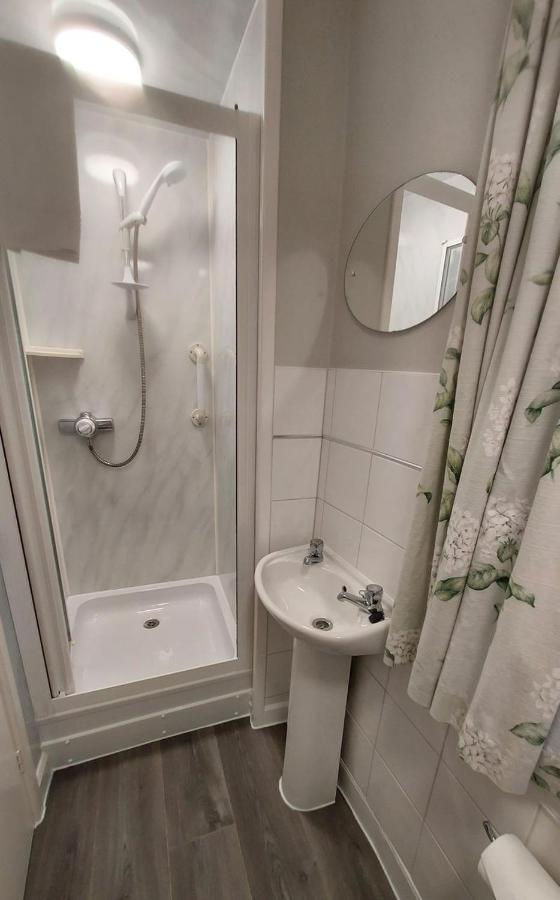 קזיק Dorchester House מראה חיצוני תמונה